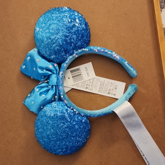 Sequin Minnie Ears Headband - Picture 2 of 5